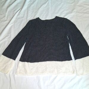 GAP Black and White Crew Neck Sweater with Relaxed Fit#145p
